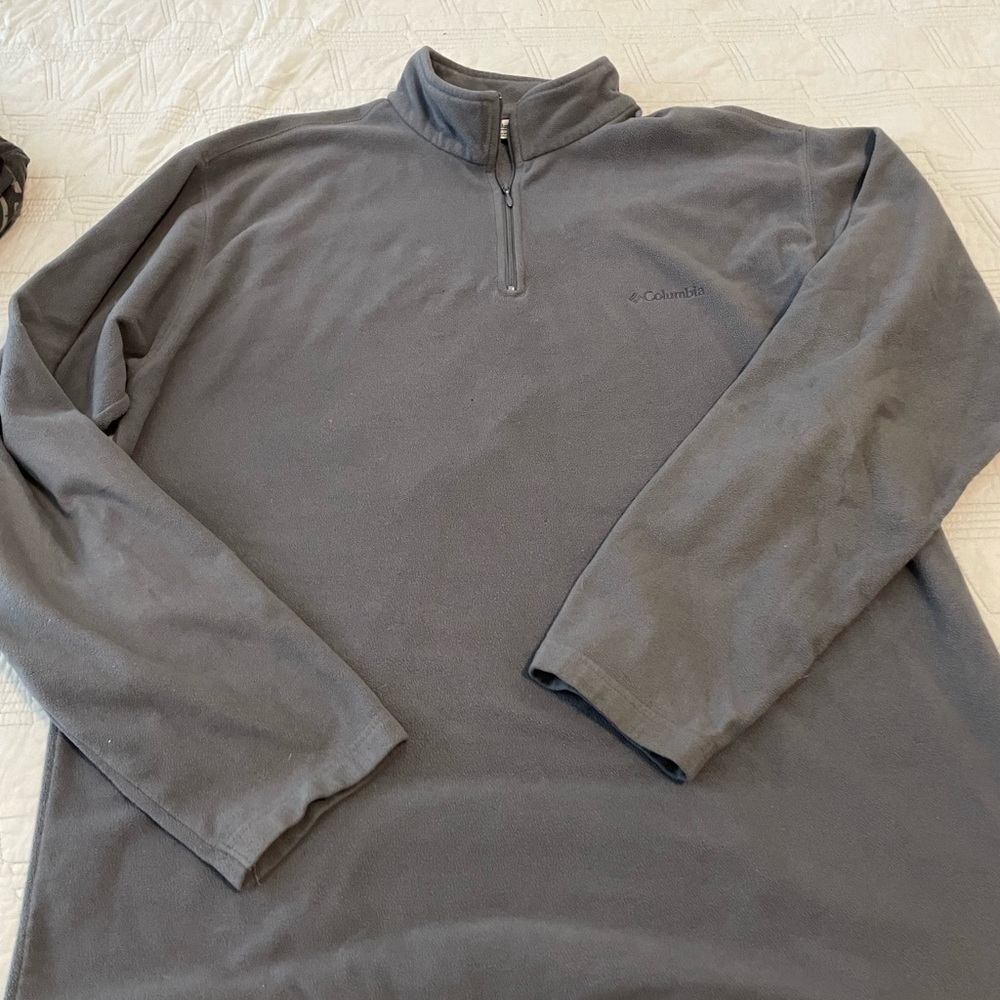 Columbia Men's Dark Gray Quarter-Zip Fleece Pullover